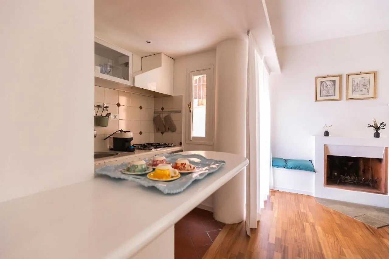 Апартаменты Emerald - In The Heart Of Trastevere Рим